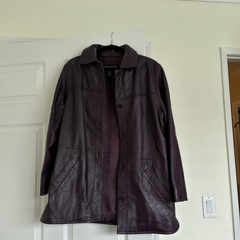 100% leather jacket. Purple brown. Oversized fit
